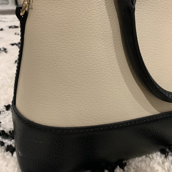 Kate Spade Purse - Picture 3 of 6